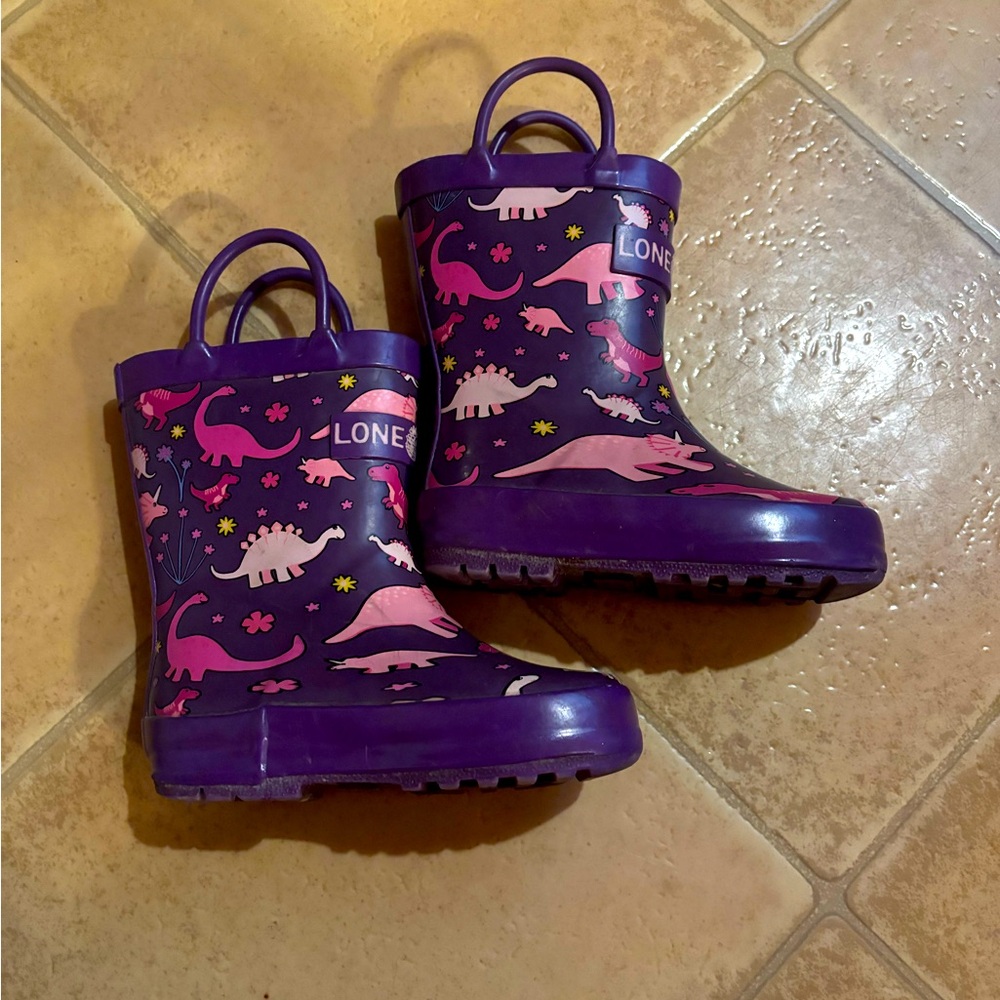 Lone Cone dinosaur rain boots